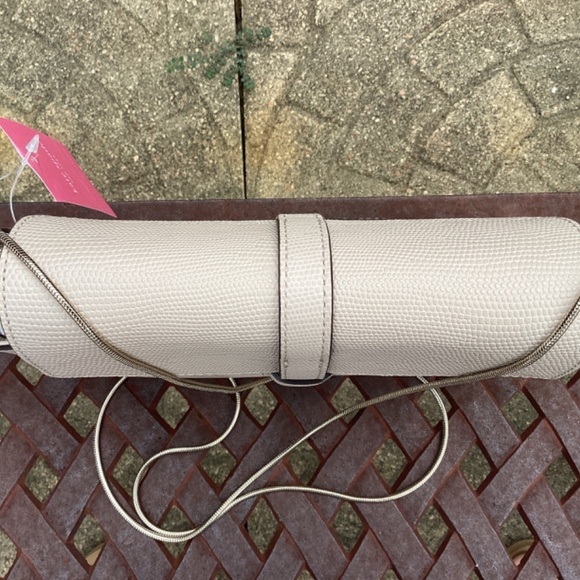 NWT kate spade Riverside St Emmie Warm Beige Chain Strap Leather Crossbody - Picture 9 of 11